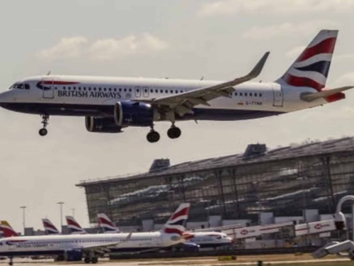 ZA DLAKU IZBJEGNUTA KATASTROFA: Avion sa 180 putnika se umalo sudario s dronom