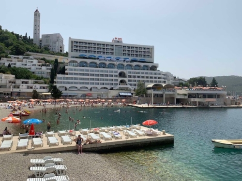 NEUM OČEKUJE USPJEŠNU SEZONU UPRKOS VIŠIM CIJENAMA: Prednjače gosti iz dvije bogate evropske zemlje