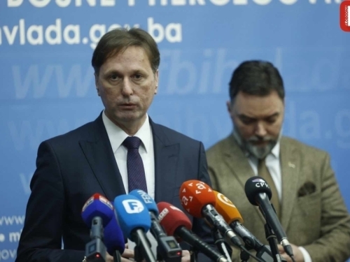 MINISTAR KEMAL HRNJIĆ ZADOVOLJAN STANJEM EKONOMIJE: 'Govorili su da će doći do finansijskog sloma, a Federacija BiH danas bilježi rast'