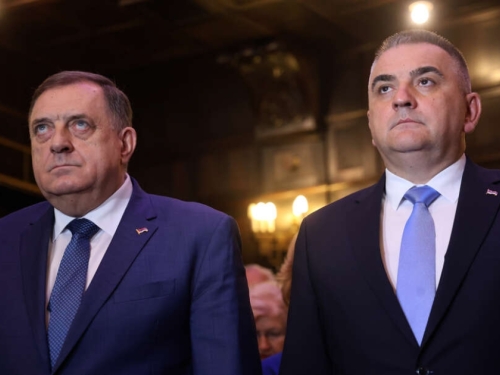 'MISLIO SAM DA TO NE SAOPŠTAVAM...': Minić pred svima u Skupštini razotkrio šta Dodik smjera za neustavni 9. januar