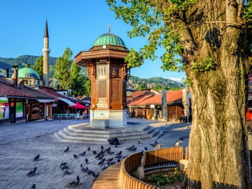OBRAČUN NA BAŠČARŠIJI: Pucano iz vatrenog oružja, policija na terenu...