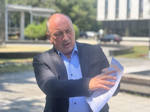 IGOR CRNADAK LJUT KAO RIS: 'Cvijanovićeva omogućila povratak stranim sudijama'
