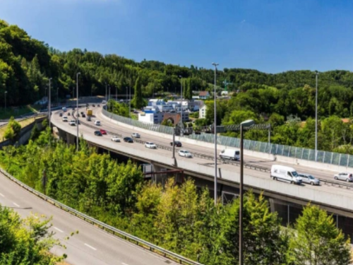 NOVI NAMET KOJI ĆE OSJETITI I PUTNICI IZ BIH: Uvodi se 'Alpska cestarina' od 107 eura, evo ko je na udaru