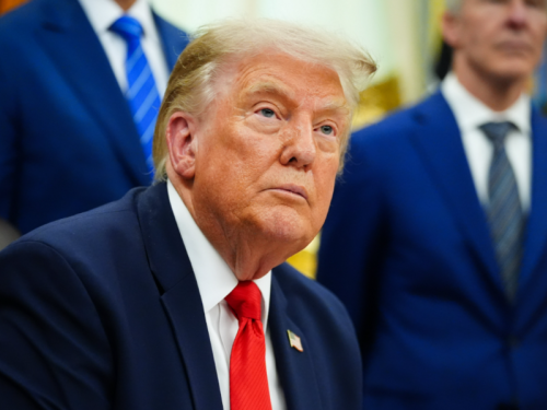 TRUMP ŽELI DA BACI IRAN NA KOLJENA: 'Udarit ćemo ih vrlo snažno, u jednom trenutku će i sami reći: 'Jednostavno više ne možemo izdržati!''