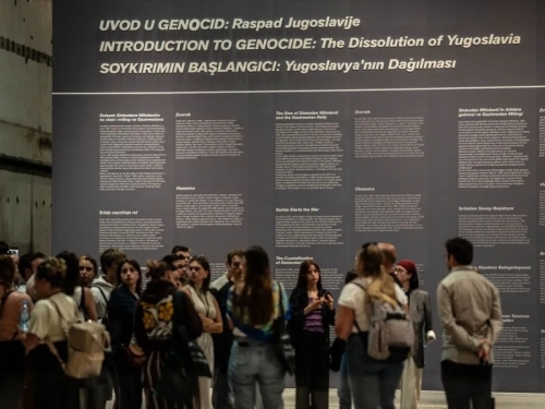 SREBRENICA OKUPLJA STUDENTE I ISTRAŽIVAČE: 'Učit ćete hodajući mjestima na kojima se genocid dogodio, razgovarajući s majkama...'