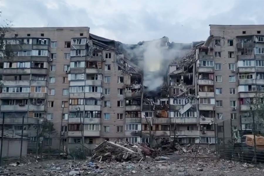JEZIVE SNIMKE IZ KIJEVA: Ruski agresori izvršili novi zastrašujući udar na stambene zgrade, raste broj mrtvih, Poljska podigla borbene avione......