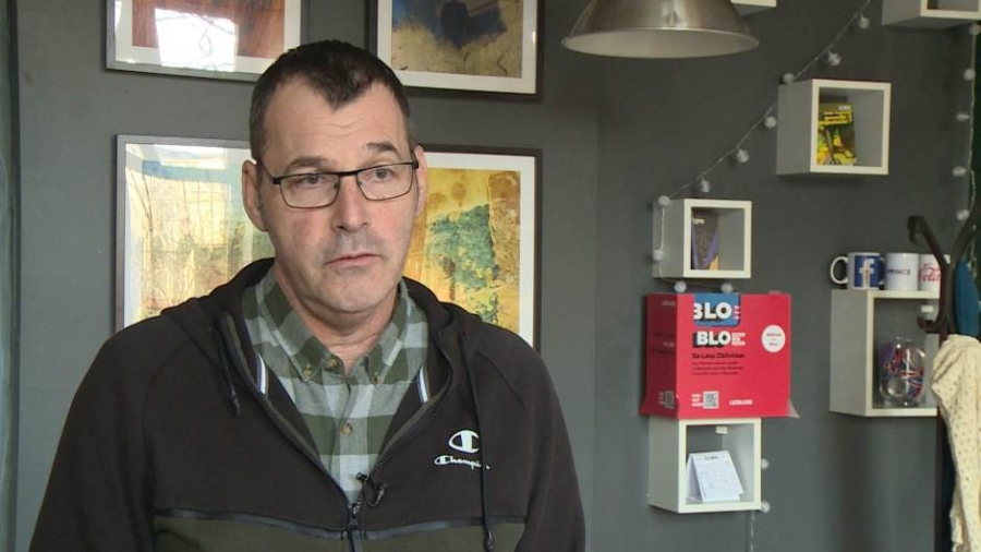 PISAC KOJEG SU NAPALI U BEOGRADU ZBOG SREBRENICE: 'Živimo u svinjcu, napadači na mene su mladi ljudi'