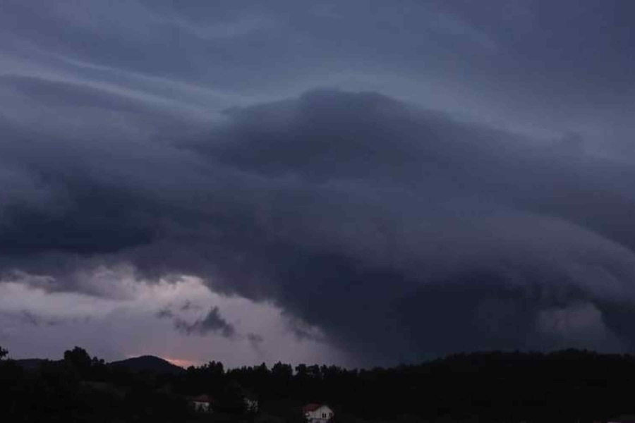 KVARI SE VRIJEME I U BiH: Meteorolozi objavili gdje će biti kiše i pljuskova s grmljavinom