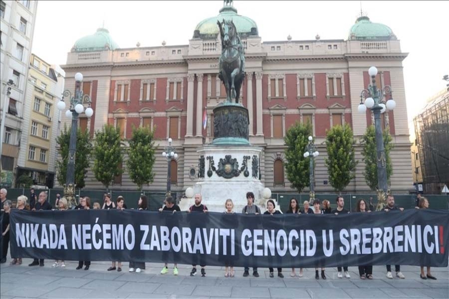 ŽENE U CRNOM, GLAS RAZUMA IZ SRBIJE: 'Nikada nećemo zaboraviti genocid u Srebrenici, tražimo da predsjednik...'
