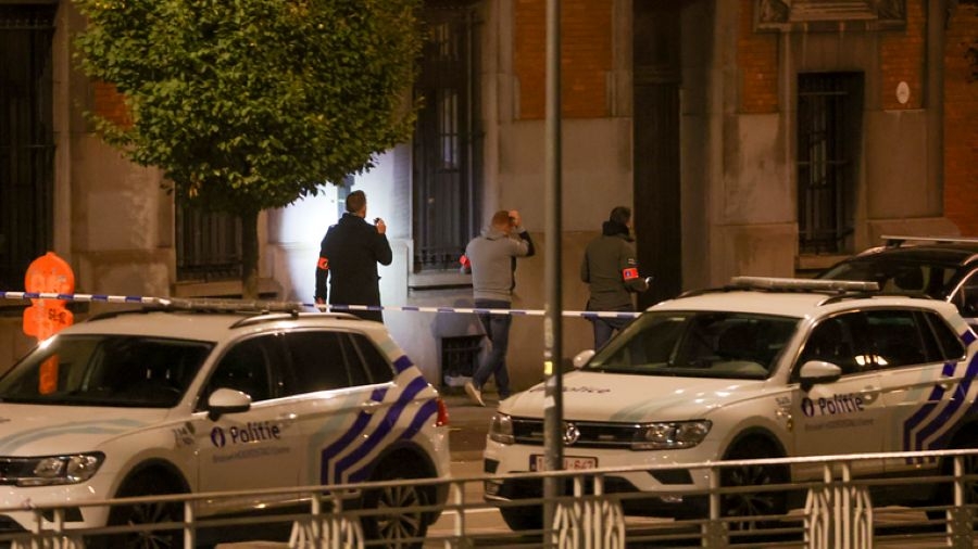 'PUCAO JE IZ KALAŠNJIKOVA PRED DJECOM': Novi obračun u Bruxellesu, gradonačelnik očajan vapi za pomoć