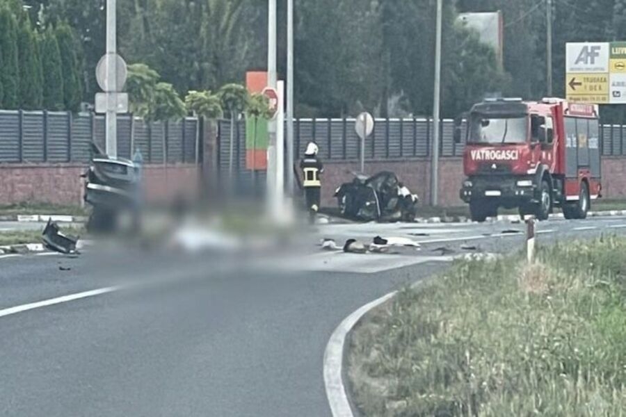 STRAVIČNA NESREĆA NA ULAZU U KOTOR VAROŠ: U slijetanju automobila poginula dva mladića, treći povrijeđen
