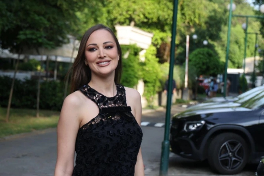 ALEKSANDRA PRIJOVIĆ UKRALA PAŽNJU: Pogledajte kakav je bikini odabrala za ljeto