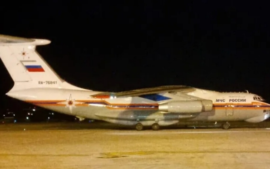 RUSI ŠALJU MOĆNI AVION U SRBIJU: 'Iljušin 76' stigao u Niš, oglasio se Dačić