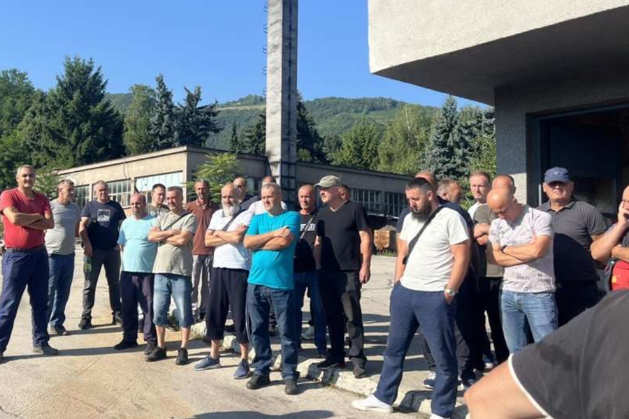 DRAMATIČNO U ZENICI: Rudari ne žele napustiti jamu 'Raspotočje' -'Svi znamo da nas zatvaraju...'