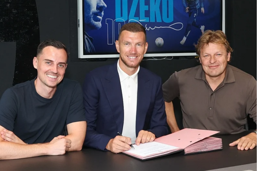SADA I ZVANIČNO: Edin Džeko predvodi Schalke u povratničkoj bundesligaškoj sezoni