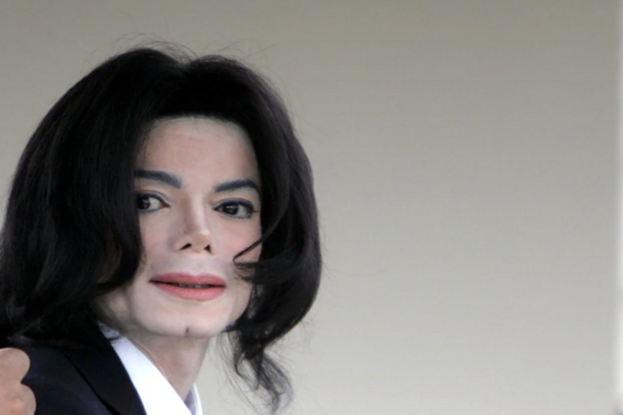 PATOLOZI KOJI SU RADILI OBDUKCIJU MICHAEL JACKSONA OSTALI SU U ŠOKU: Nije imao svoj nos, tijelo mu se raspadalo, a evo šta su mu pronašli u želucu