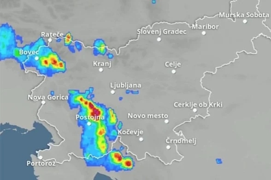 VELIKO NEVRIJEME: Snažna oluja pogodila Sloveniju, temperatura u trenutku pala za više od 10 °C