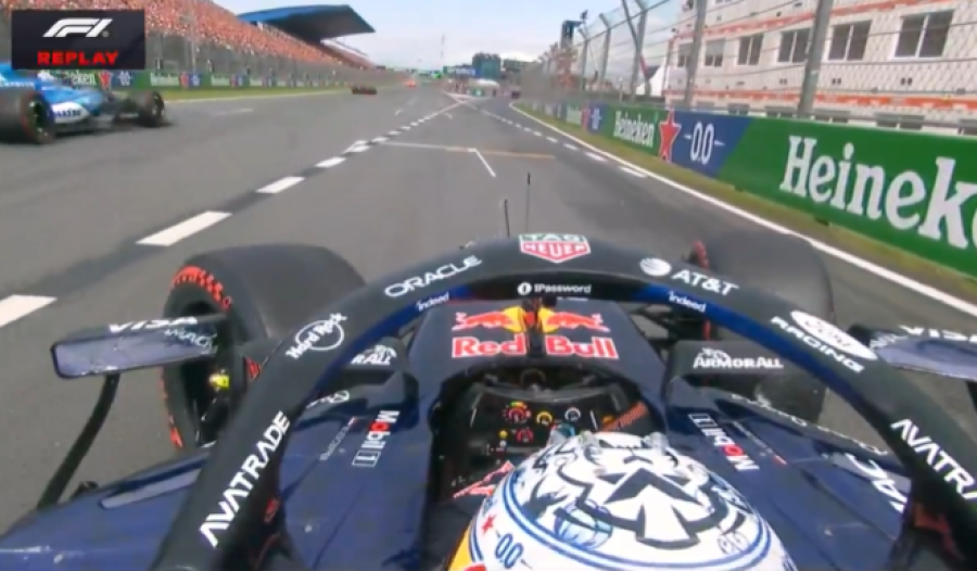 DRAMA NA STARTU UTRKE FORMULA 1: Verstappen izletio sa staze i zabio se bolidom u zaštitnu ogradu (VIDEO)