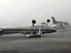 NEZAPAMĆENA OLUJA PREVRTALA AVIONE PO PISTI: Vjetar od 120 km/h opustošio aerodrom - dramatičan snimak nevremena (VIDEO)