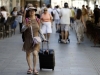 'SB' NA ULICAMA SARAJEVA: Visoke temperature nisu spriječile brojne građane i turiste da prošetaju glavnim gradom (FOTO)