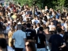 STVARAJU SE REDOVI: Publika pristiže na drugi koncert Dine Merlina na Koševu