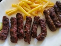 AUSTRIJSKE VLASTI ISTRAŽUJU PREVARU: 'Balkan Grill' u Beču slijepom penzioneru porciju ćevapa naplatio 5.000 eura