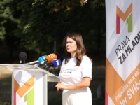 ALARMANTNO STANJE, MLADI BJEŽE, SISTEM IH IGNORIŠE: Politička platforma M1 razotkrila surovu realnost u BiH (FOTO)