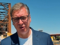 'AKO ON PRAVI PRIORITETE, ONDA LJEKARI DA PODNESU OSTAVKE': Doktor reagovao na snimak Vučića koji preko telefona 'završava lijekove'