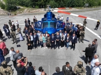 ISTEKAO ROK: Helikopter MUP KS još uvijek u Pragu, hoće li poletjeti u predizbornoj kampanji?