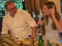 VUČIĆ UZ PJESMU I PUN STOL BOCNUO HRVATSKU: 'Brač, Hvar? Ništa od toga, ovdje je i more najbolje'