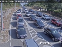 KOLAPS NA IZLAZU IZ BIH: Na pojedinim prelazima satima se stoji u kolonama, iz BIHAMK-a uputili važan apel