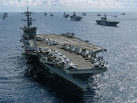 PAKAO NA USS ABRAHAM LINCOLN: Mornari pokušavaju skočiti u more zbog nehumanih uslova i stresa, Kongres i porodice traže hitnu reakciju Washingtona