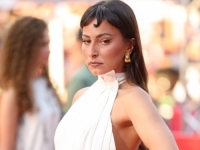 SVE OČI BILE SU NA NJOJ: Alisa Čajić napravila modni spektakl na SFF-u, ovakvu haljinu rijetko ćete vidjeti na crvenom tepihu (FOTO)