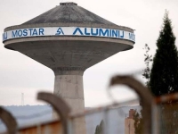 UŽAS U KRUGU ALUMINIJA: Radnik tokom izvođenja radova propao kroz krov i poginuo