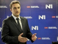 STIGAO NOVI VLASNIK, USLIJEDILA I PRVA VELIKA ODLUKA: Amir Zukić dobio novu funkciju na N1 televiziji?