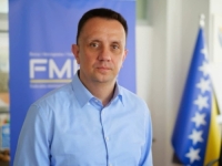 MOGUĆ SUKOB INTERESA SDP-ovog KADRA: TI BiH prijavio firmu Lakićeve supruge zbog poslova sa javnim preduzećima