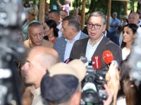 NEKAD JE GOVORIO 'STO ZA JEDNOGA': Aleksandar Vučić u rodnom mjestu svoga oca danas tvrdi da 'čuva mir'...
