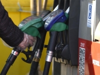 KONAČNO: Novi pad cijena nafte, evo kad se očekuje pojeftinjenje goriva na bh. pumpama...