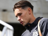 SVE JE SPREMNO ZA DEBI: Amar Dedić u prvih 11 Newcastlea protiv Liverpoola