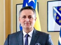 PRODAJE LI BEĆIROVIĆ NARODU MAGLU: Nema NATO i EU puta, uoči izbora na bosanskim putevima