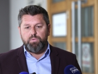 JEDNA ZA DRUGOM: Duraković podnio krivičnu prijavu protiv Mandića zbog veličanja ratnog zločinca