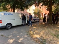 UBIO SESTRU MAČETOM, PA PREREZAO SEBI VRAT I UBADAO SE U STOMAK: Ovo su detalji zločina - tijela nađena u stanu
