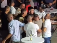 NA KONCERTU AMADEUS BENDA INTERVENISALA POLICIJA: Masovna tučnjava eskalirala usred nastupa (VIDEO)