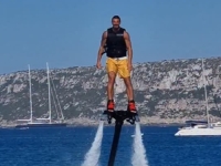 LUĐE NE MOŽE: Zlatan Ibrahimović objavio snimku s mora, uslijedile su brojne reakcije...