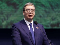 ZAPALJIVE PORUKE ALEKSANDRA VUČIĆA: 'Ničija nije gorjela do zore, ne postoje bosanski Srbi, svi smo mi samo Srbi!'