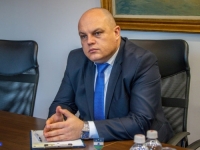 PONOĆNA DRAMA U UNSKO-SANSKOM KANTONU: Nova parlamentarna većina smijenila vladu Mustafe Ružnića, imenovani novi premijer i ministri...