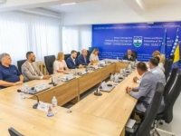 NOVA VLADA USK ODRŽALA KONSTITUIRAJUĆU SJEDNICU: Ministri preuzeli fotelje