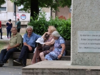 NEĆE STIĆI UZ AUGUSTOVSKU PENZIJU: Poznato kad će penzioneri dobiti jednokratnu novčanu pomoć, evo koliko će čekati