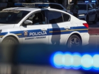 RAZBOJNIČKI POHOD, GRAĐANI U STRAHU: U samo pet minuta opljačkane dvije trgovine, prijetio nožem