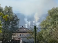IZBIO POŽAR NA MINIRANOM PODRUČJU NADOMAK BIHAĆA: Zatražen angažman OS BiH (VIDEO)